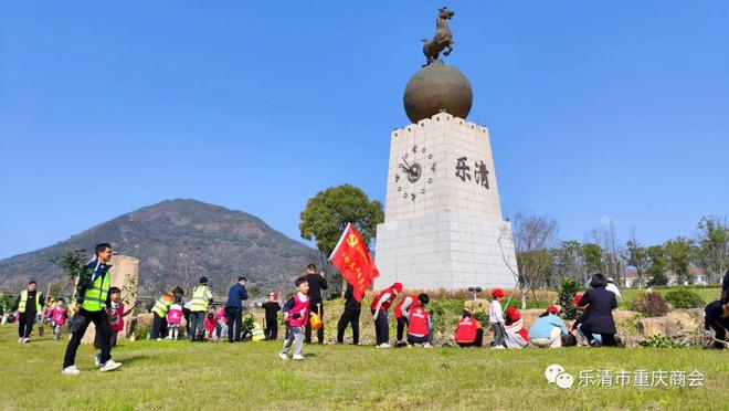 同植友谊树 共奔新征程｜重庆商会党支部开展党建联建植树活动(图3)